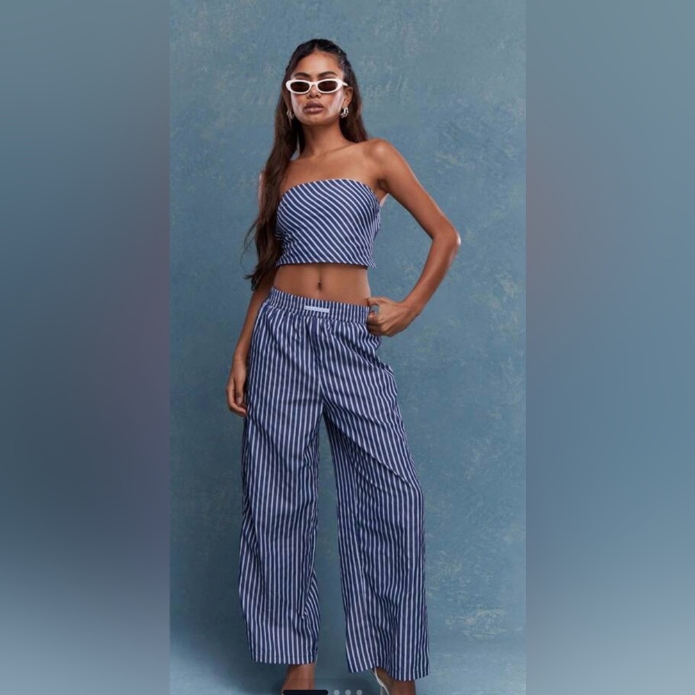 Misguided set - bra top and wide leg pants
